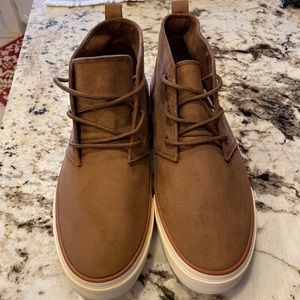 Banana Republic suede chukkas size 11.